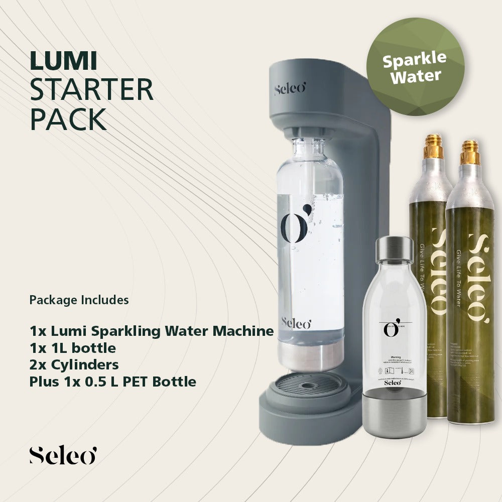 Seleo Lumi Starter Pack in Charcoal Grey, essential home soda maker bundle including 2 CO2 cylinders and a 0.5L PET bottle, best starter value in Kuwait. باقة سيلو لومي الأساسية باللون الرمادي الفاخر: تشمل أسطوانتي غاز وزجاجة سعة 0.5 لتر، الخيار الأمثل والأنسب سعراً للبدء بصنع الصودا في المنزل بالكويت.